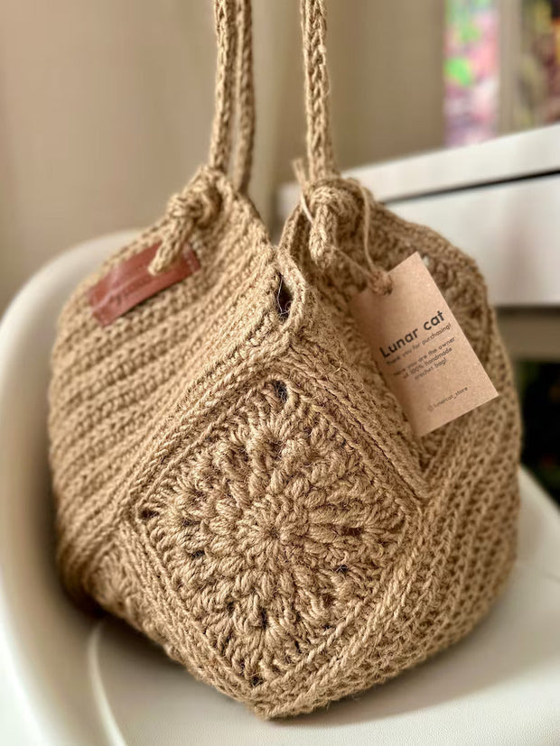 Summer Granny Square Bag crochet pattern